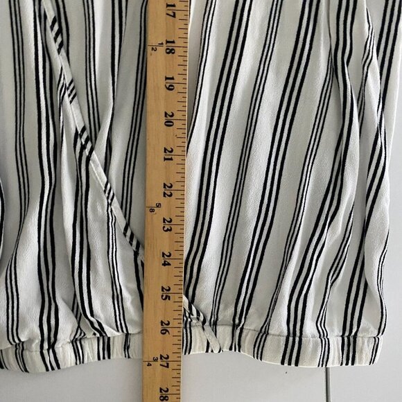 Torrid Black White Striped Keyhole Neck Wrap Style Long Sleeve Blouse Size 3X - Picture 9 of 10